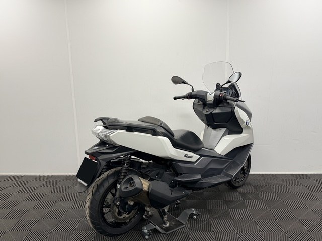 ece6395c74.jpg