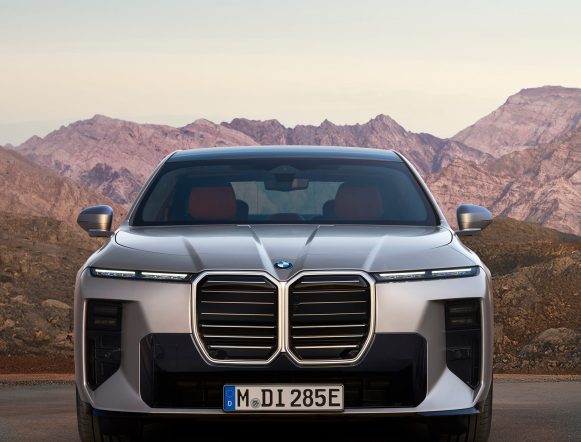P90636135_highRes_bmw-i7-60-xdrive-04-1