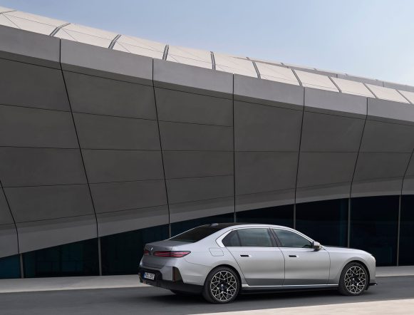 P90636160_highRes_bmw-i7-60-xdrive-04-1