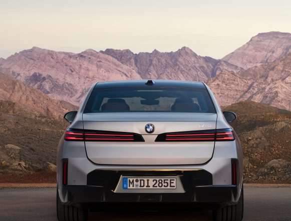 P90636164_highRes_bmw-i7-60-xdrive-04-1