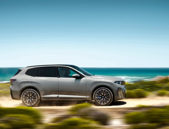 P90645993_highRes_bmw-ix5-60-xdrive-061
