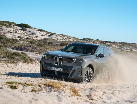 P90645996_highRes_bmw-ix5-60-xdrive-061