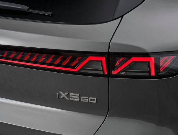 P90646024_highRes_bmw-ix5-60-xdrive-061